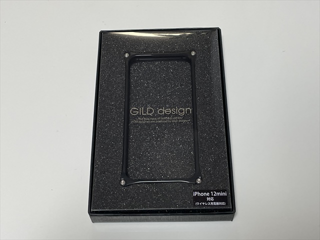 ギルドデザインのiPhone12mini用バンパー